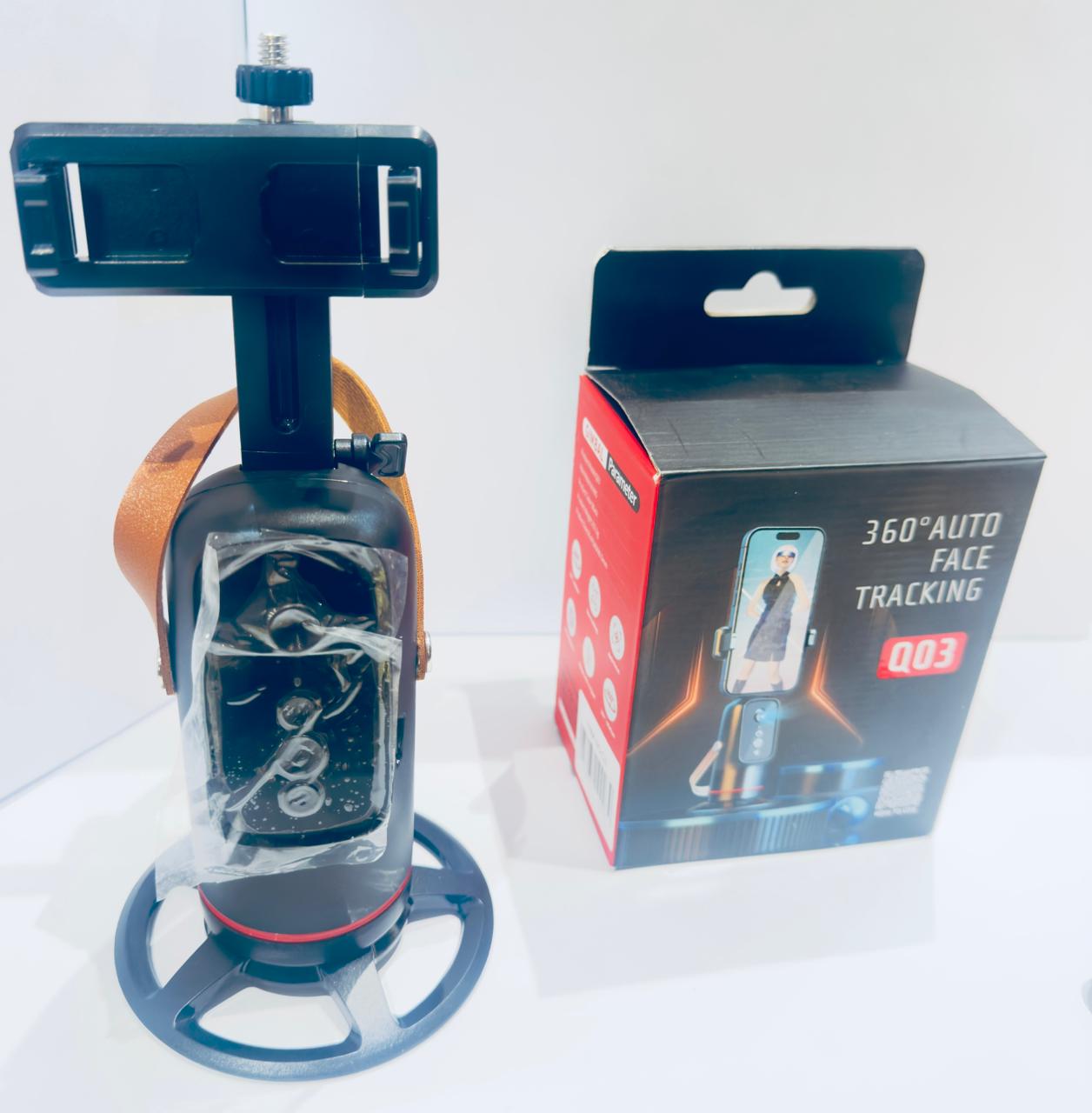 360 Degrees Face tracker